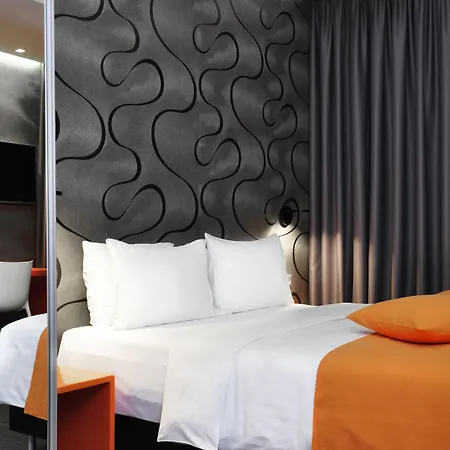 Amazon Hotel-3